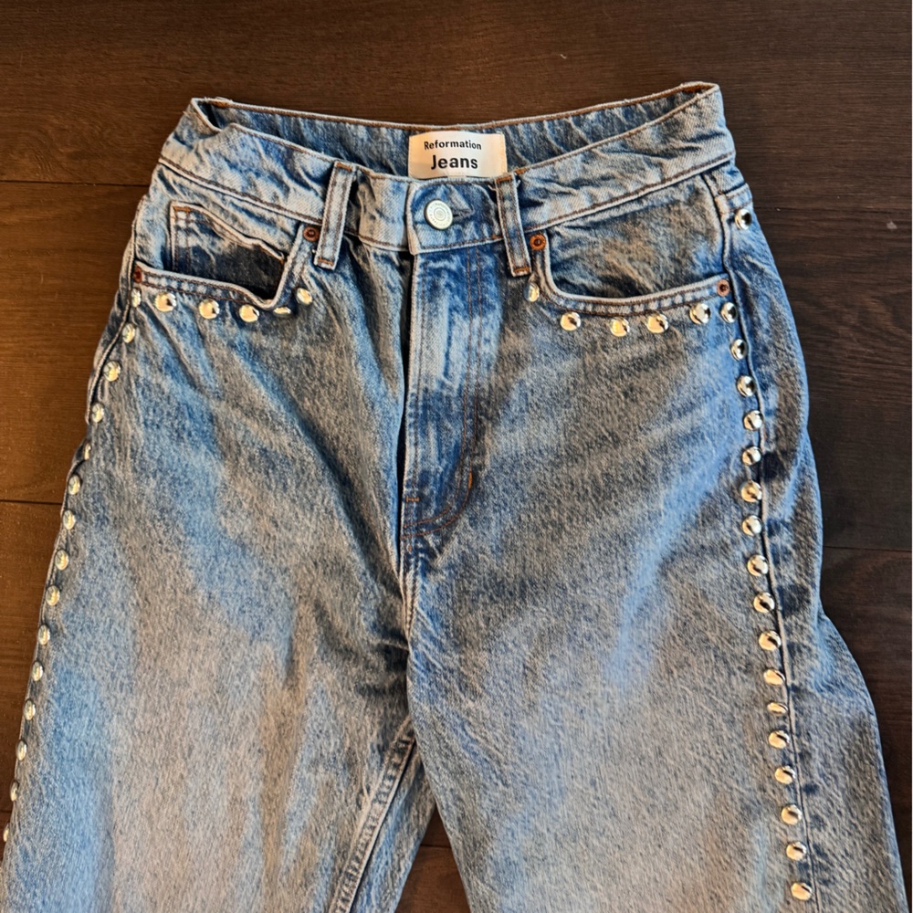 REFORMATION Cary High Rise Straight Slouchy Jeans in Chesapeake Studded 24 - Picture 3 of 8